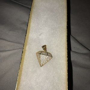 10k gold diamond shaped pendent ( with diamonds)